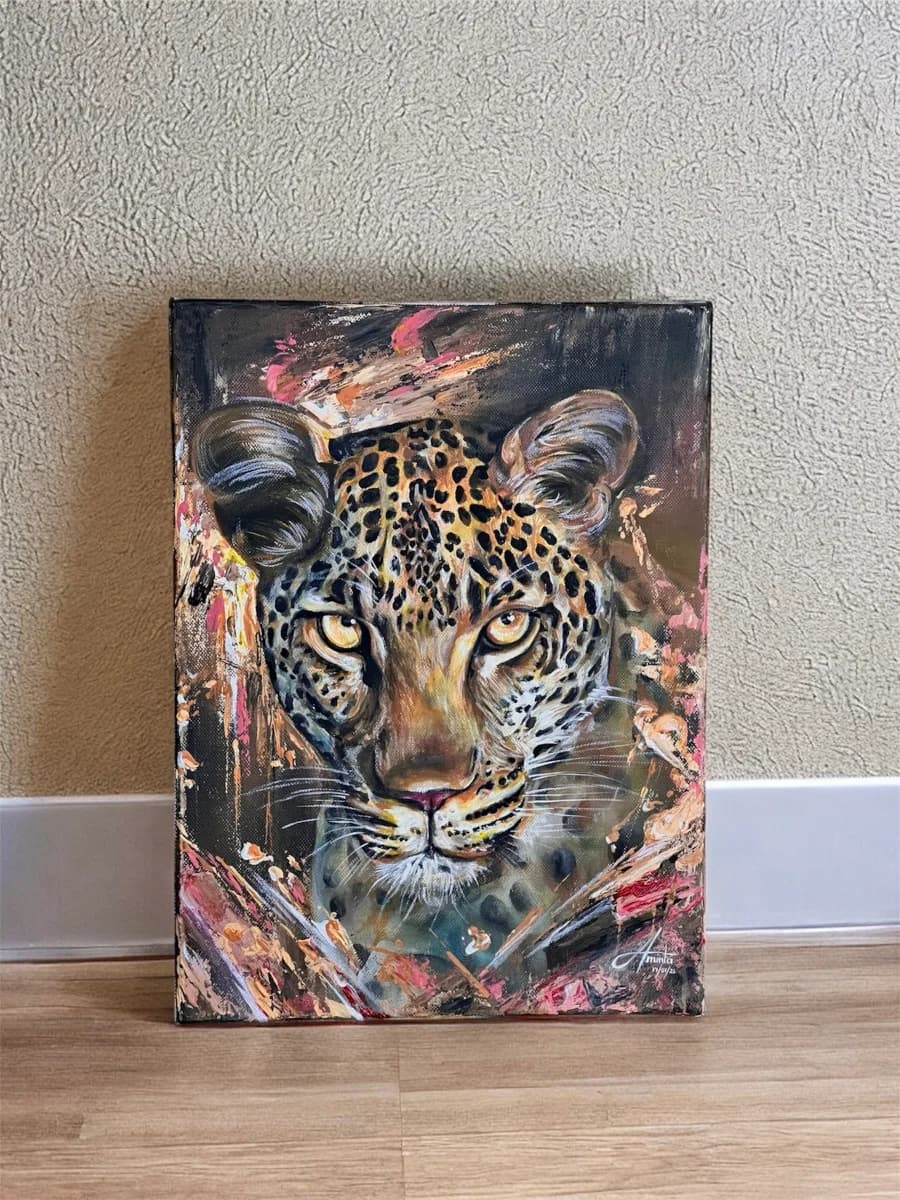 Leopardo, acrílico con relieves sobre lienzo, 30 x 40 cm